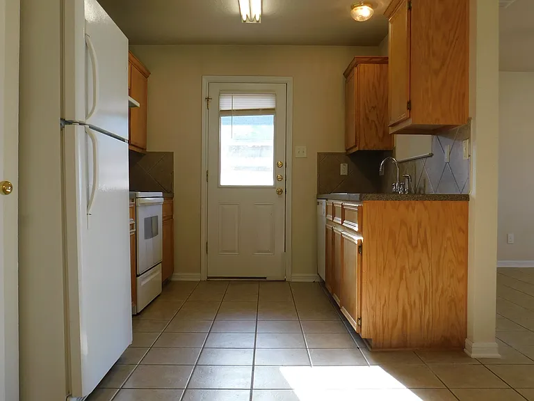 368 Nolan Ridge Dr #B — Photo 5