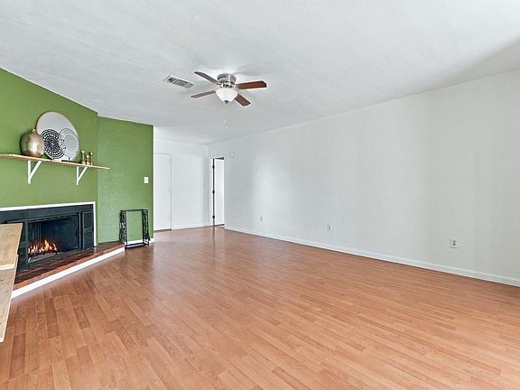 5th image of 2909 94th St