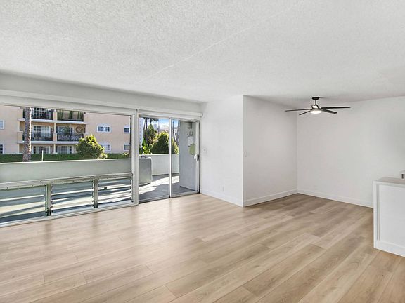 2nd image of 401 Washington Ave APT 102