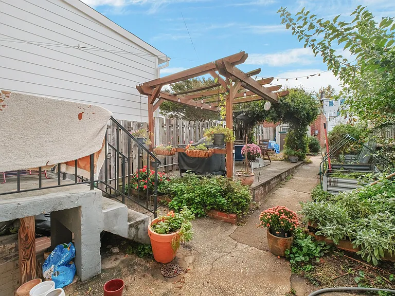 318 Farragut St NW #BASEMENT — Photo 16