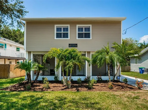 313 Crystal Beach Ave, Crystal Beach, FL 34681