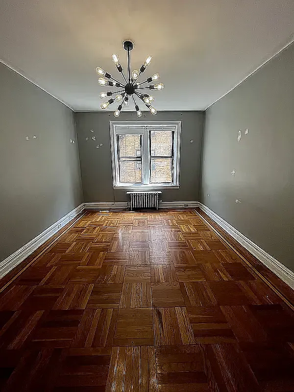 3310 Avenue H — Photo 1