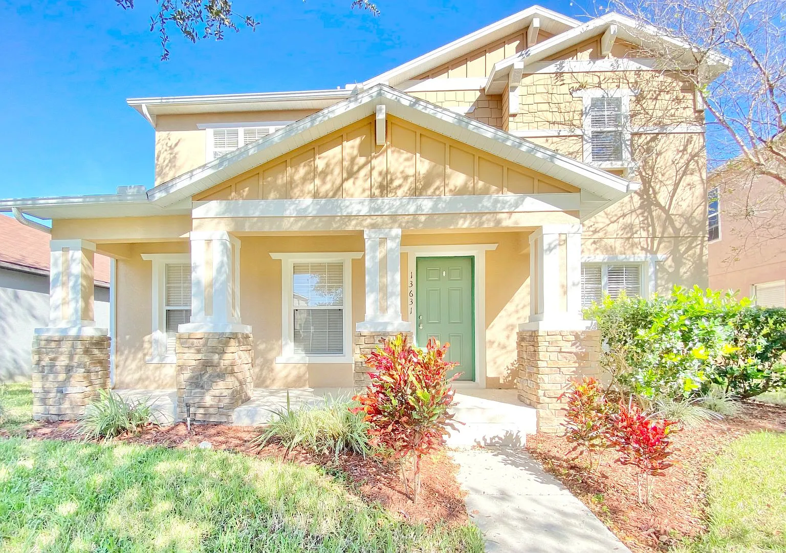 Beautiful Single Family Home in Avalon Park! — Photo 2