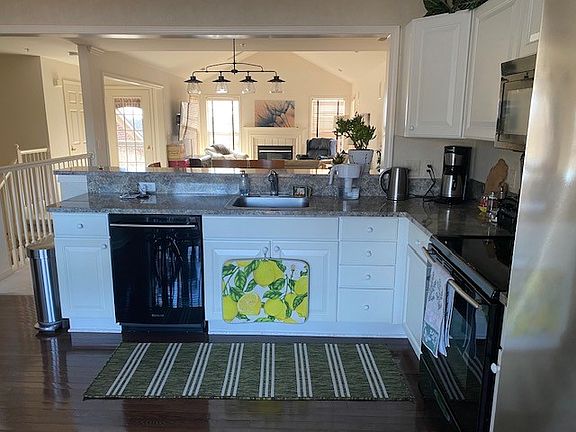 4th image of 28038 Carlton Way Dr #1