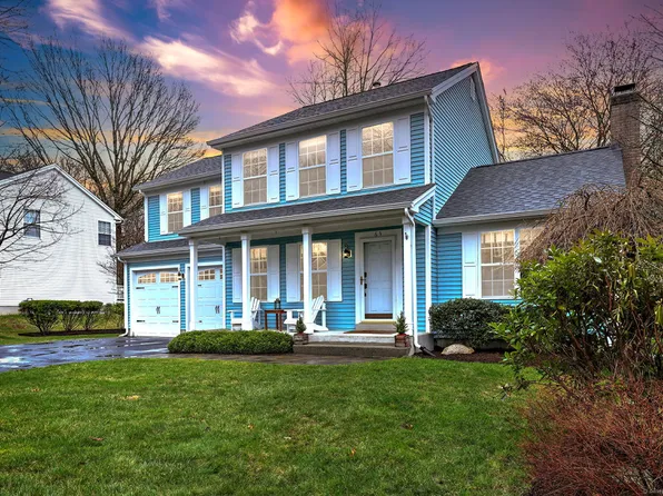 63 Chestnut Lane, Milford, CT 06461