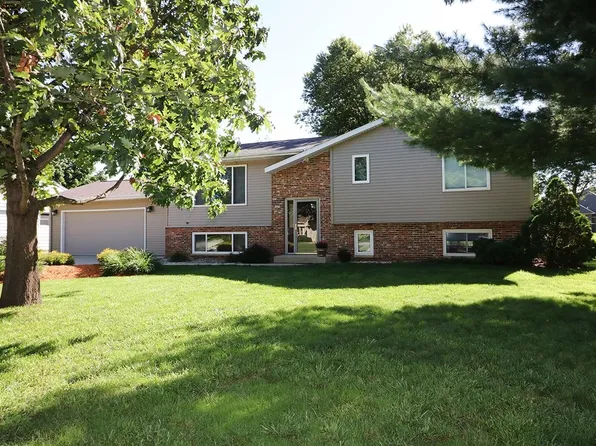 1416 18th Ave W, Spencer, IA 51301