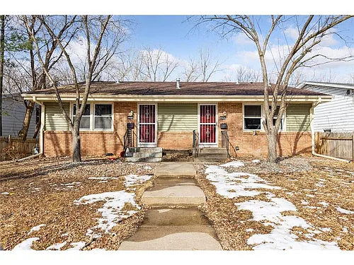 1241 Circle Terrace Blvd NE Photo 1