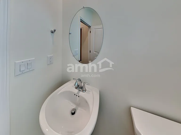 231 Pecan Dr — Photo 10