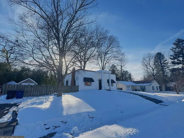 426 Merritt Dr, Mount Holly, NJ 08060