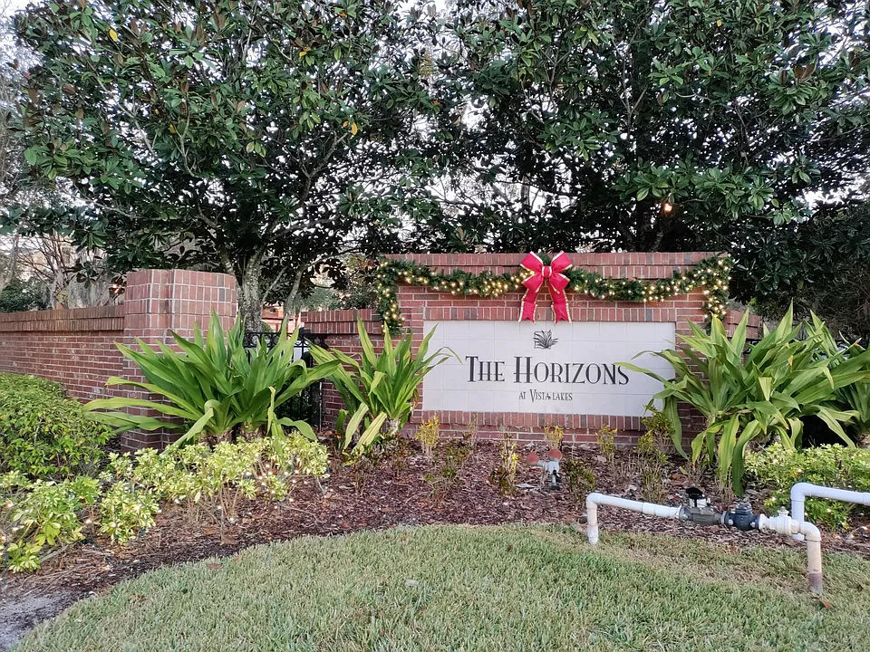 6240 Contessa Dr #105
