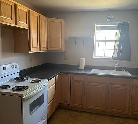 2nd image of 309 S Jackson St #B