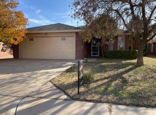 1911 76th St, Lubbock, TX 79423