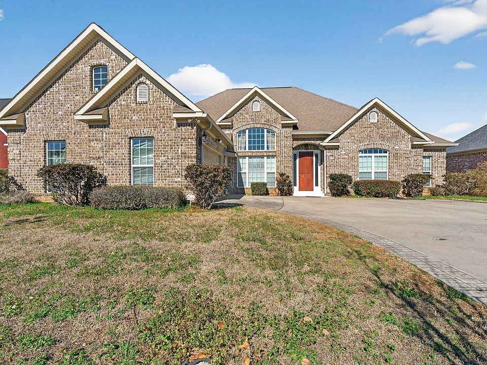 1st image of 304 Montview Way