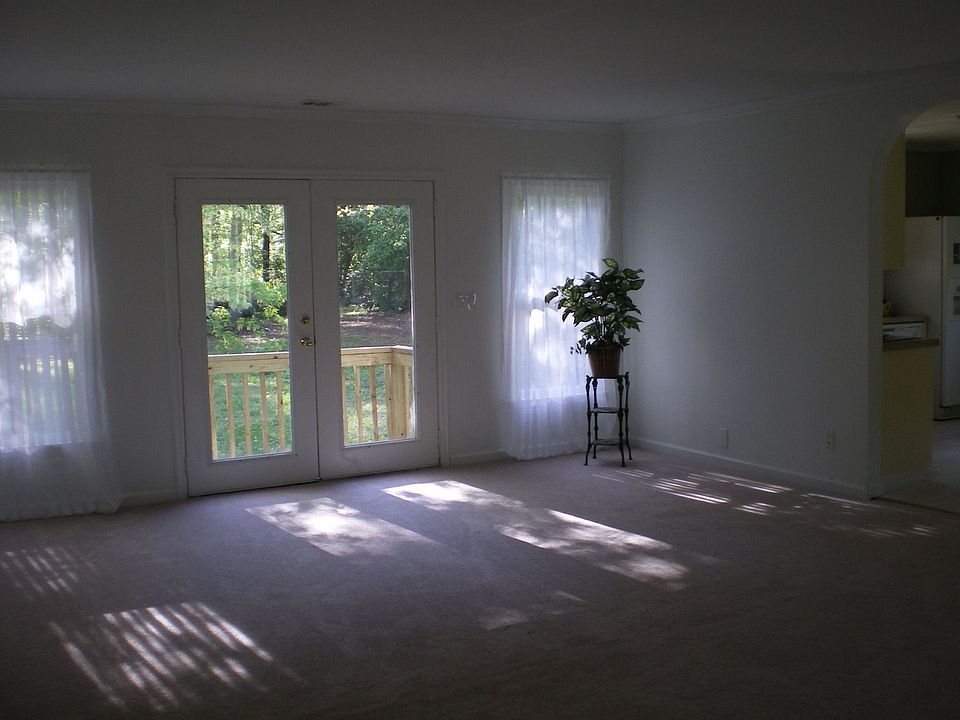 Extra Large Family Room