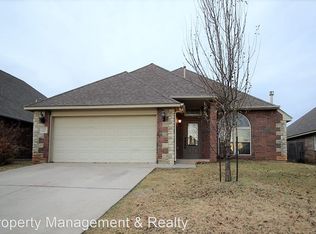 16220 Crested Owl Dr, Edmond, OK 73013