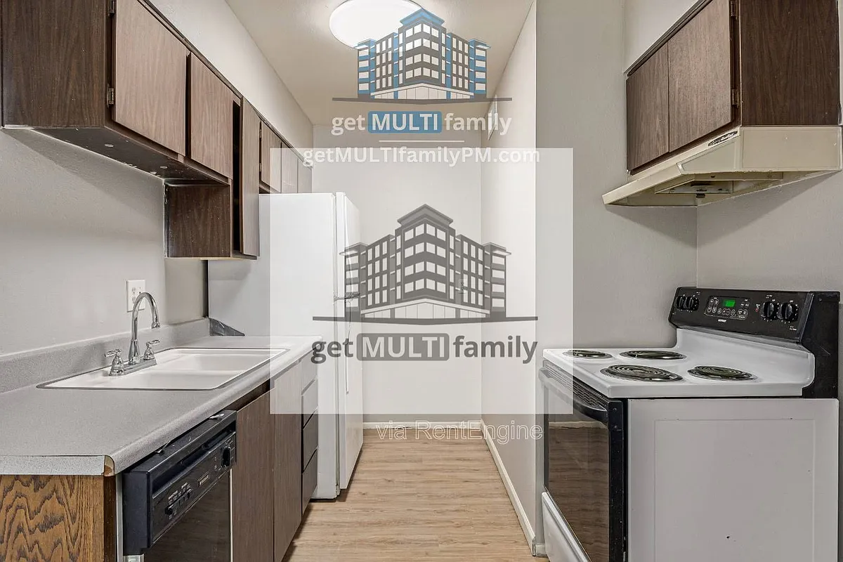 Building Photo - 1111 E Butler Dr #B
