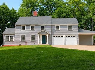 1319 Oakwood Ave, Menomonie, WI 54751