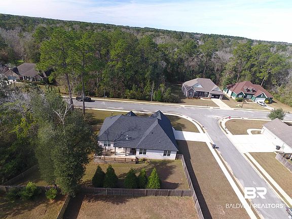 2nd image of 10812 Mashie Ln