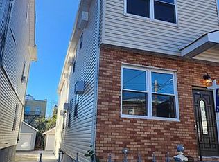 746 E 224th St #3, Bronx, NY 10466
