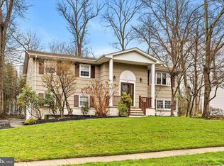 9 Poe Ln, Allentown, NJ 08501
