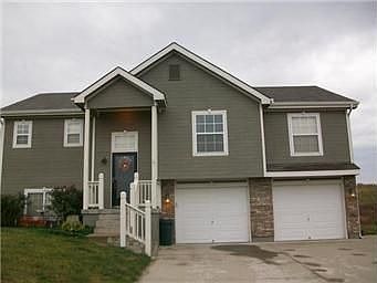 1st image of 709 SW Meadow Gln