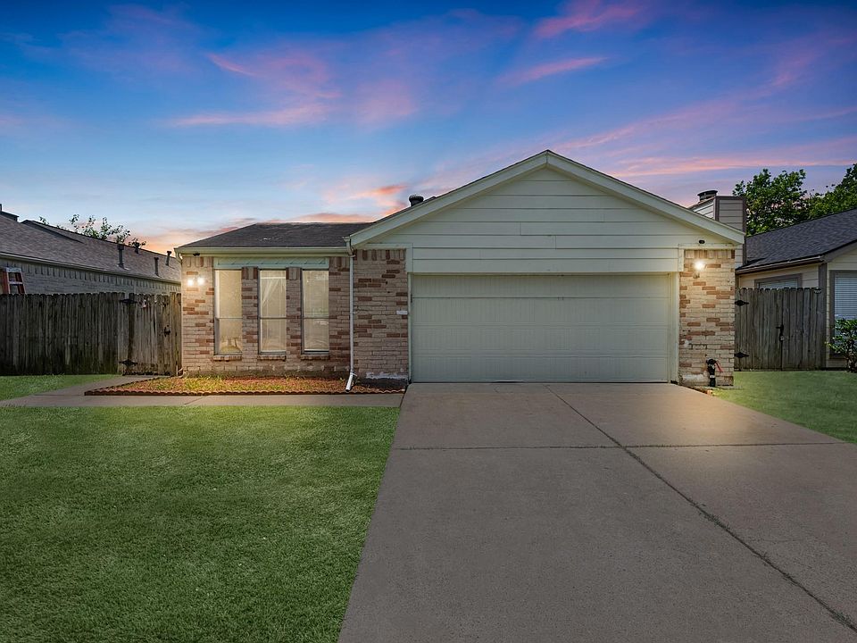 1st image of 13835 Walnut Hollow Ln