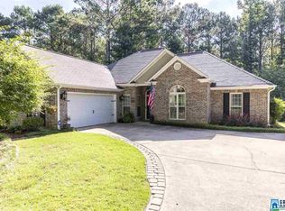 160 Lake Forest Way, Alabaster, AL 35114