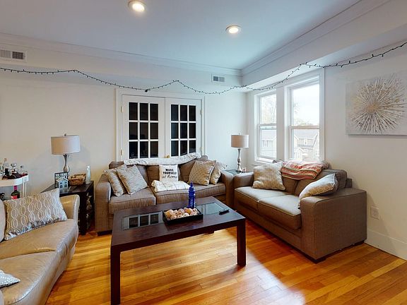 5th image of 12 Barker St #1