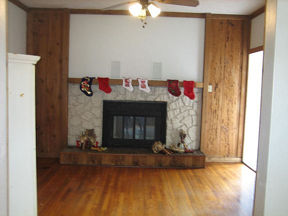3rd image of 3410 Tambay Ave