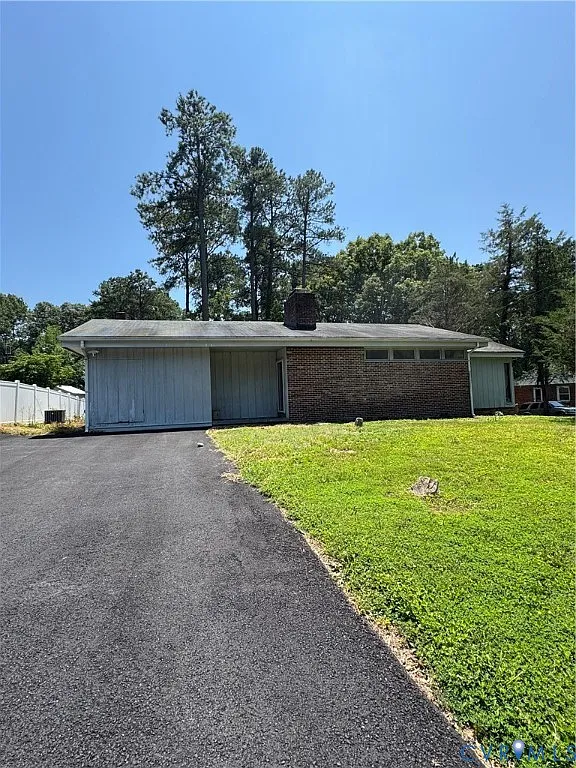 3 bed, 2.0 bath, 1492 sqft, $2,450 — Photo 2