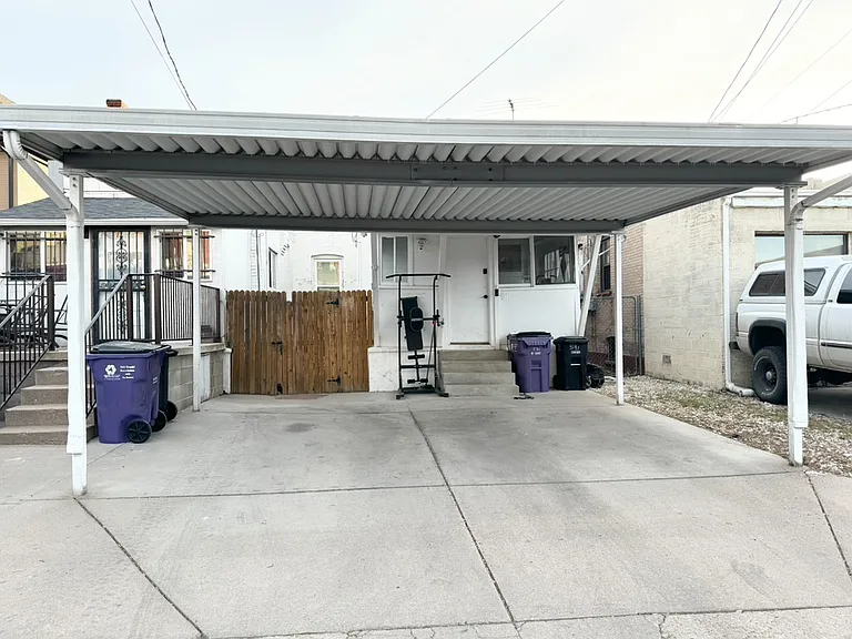 531 N Logan St — Photo 19