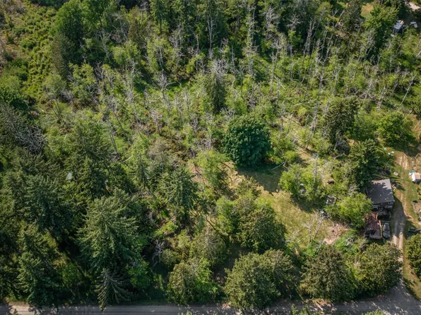 908 E Madrona Boulevard NW, Lakebay, WA 98349