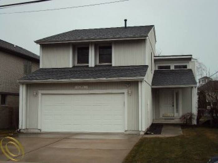 1st image of 35792 Schmid Dr