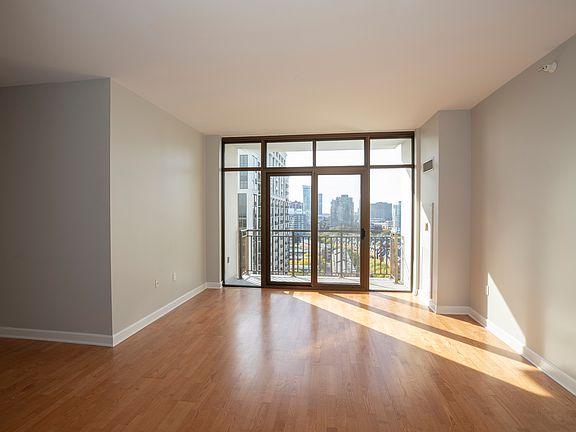 4th image of 233 E 13th St APT 1608