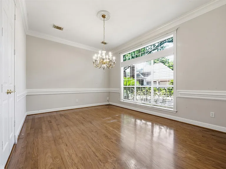 17 Ambleside Crescent Dr — Photo 15