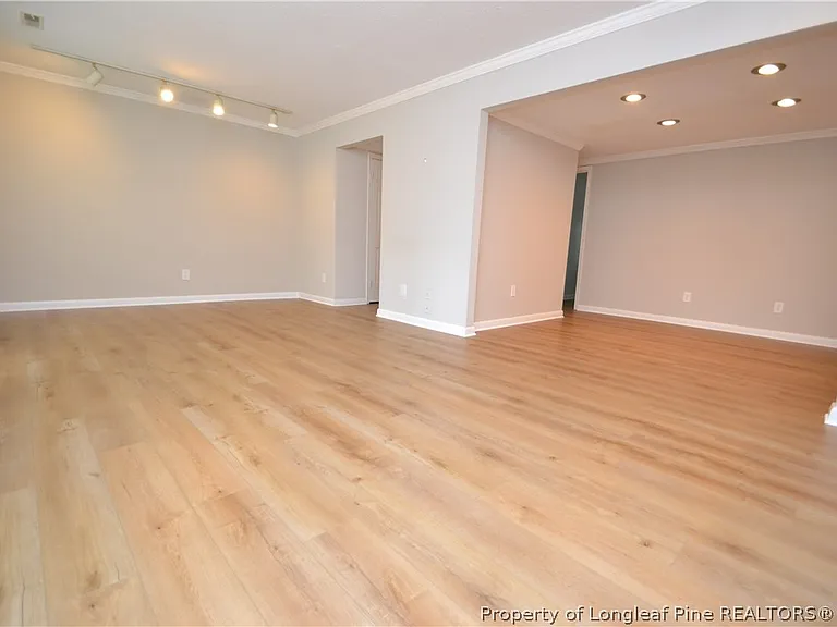 3111 Morningside Dr — Photo 6