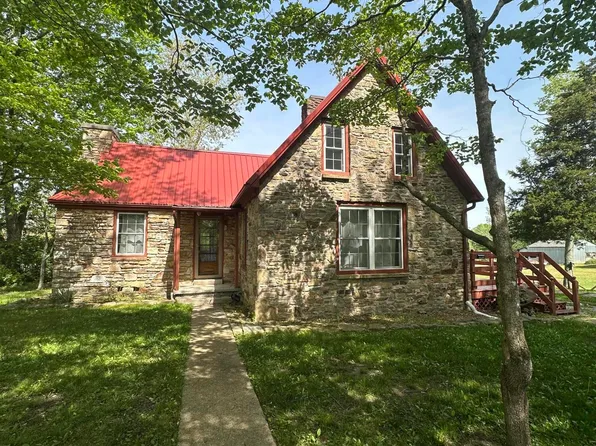 93 Pigeon Ridge Rd, Crossville, TN 38555
