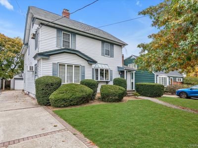 11 Westminster Road, Rockville Centre, NY, 11570