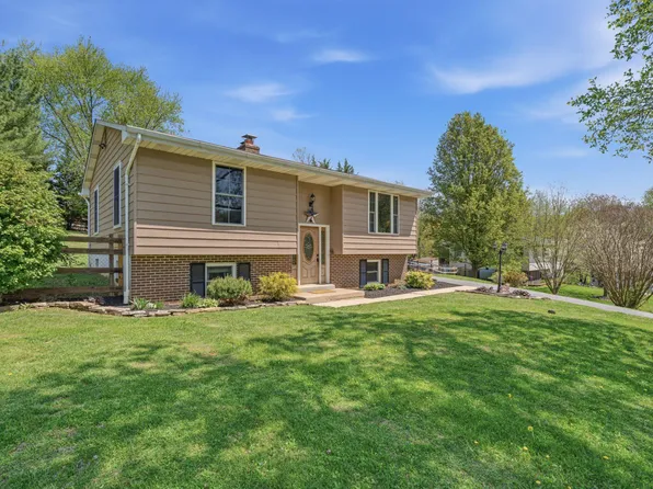 1618 Valley Dr, Westminster, MD 21157