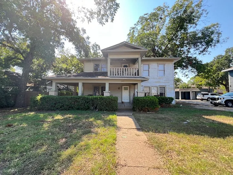 625 W Hickory St — Photo 1