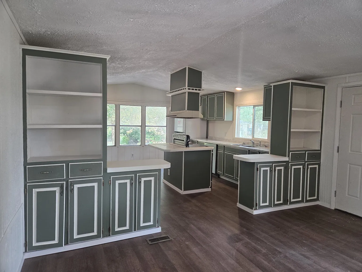 2 bed, 1088 sqft, $950 — Photo 3