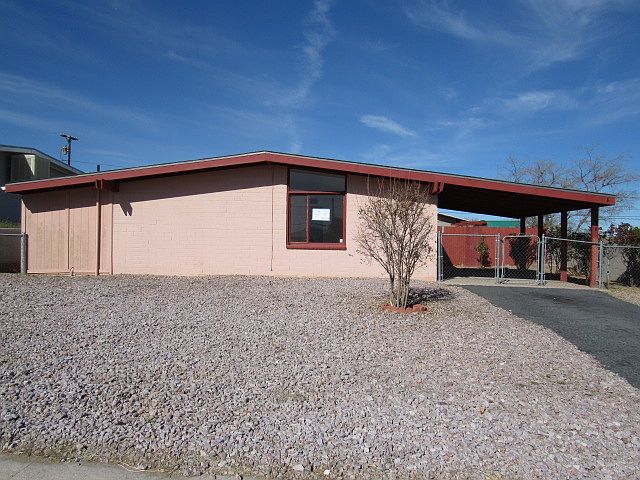 1st image of 124 S Avenue A