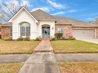 111 Hamlet Ln, Lafayette, LA 70508