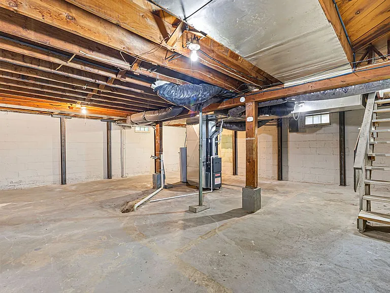 3117 Charles St — Photo 21