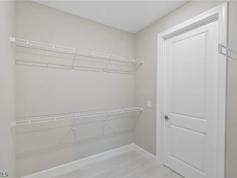 16056 Shoreline Dr — Photo 22