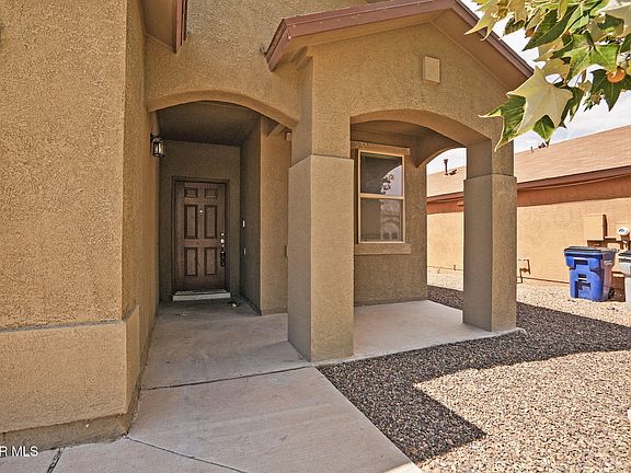 4th image of 14336 Jonathan K Molina Ct