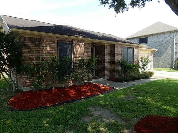 4418 Nations Dr, Pasadena, TX 77505