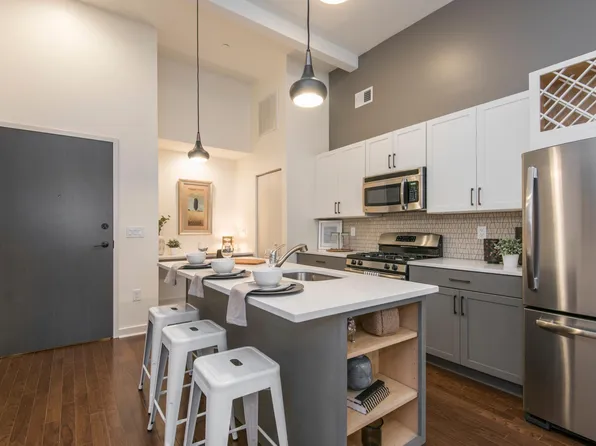 1700 Chestnut Street