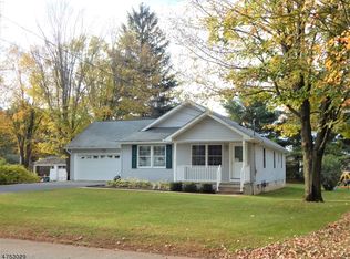 42 3rd St, Kenvil, NJ 07847