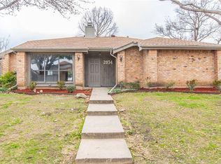 2034 Rochelle Ln, Carrollton, TX 75007
